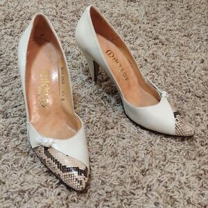 Vintage Mikelos Made in Spain Women's Size 6.5 Leather Upper Snake White Heels